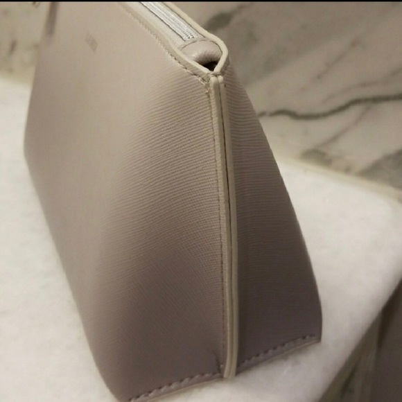 Le Mer Cosméticos Bag NWOT - Picture 2 of 3